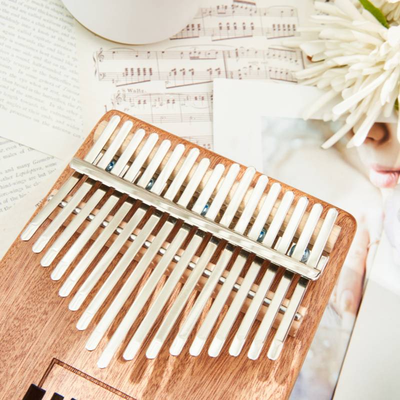 April Yang A1 17 Keys Kalimba