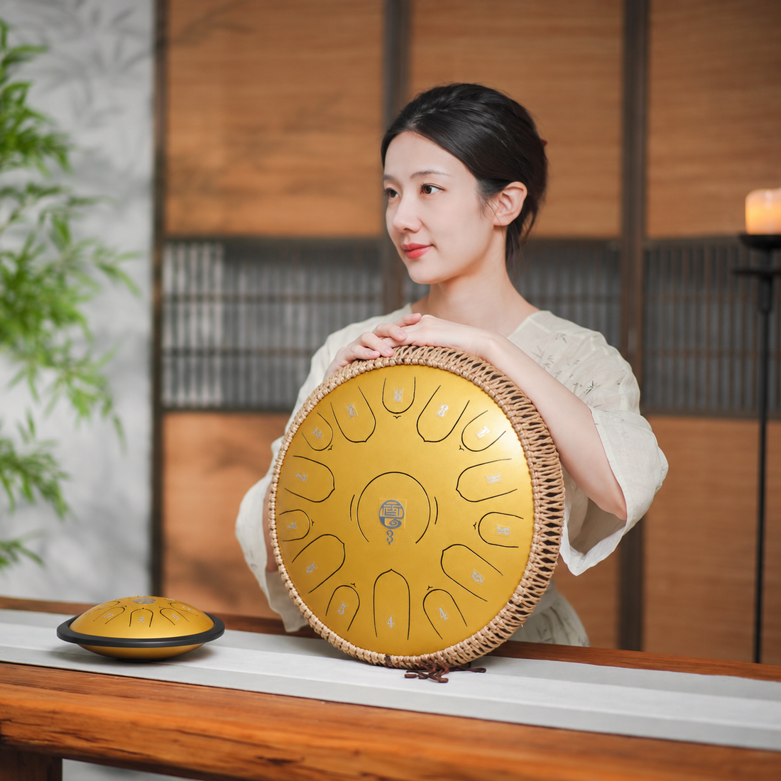 April Yang Cloud Sound Series 15N8N steel tongue drum set in Gold